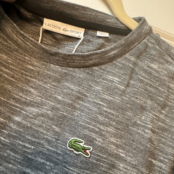 Lacoste Sport size 38
Like new - Picture 2 of 2